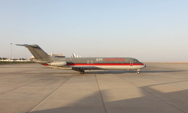Air_Memphis_DC-9_at_Sharm_el-Sheikh_International_Airport - Wikimedia Commons 
