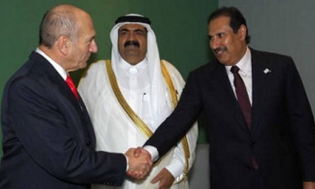 Ex Qatari Foreign Minister Hamd Ben Jasem with Israeli PM Ehud Olmert - Archive 