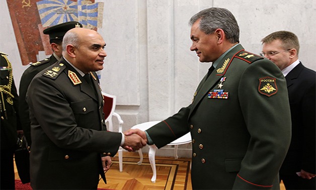 General Sedqi Sobhi shake hands with a Russian Military General - Ministry of Defence of the Russian Federation