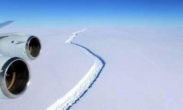 An aerial view of the Larsen C ice rift in Antarctica, seen in an image received from Nasa via Swansea University on June 1, 2017 - AFP 
