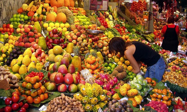 Fruits market - Daderot wiki cc