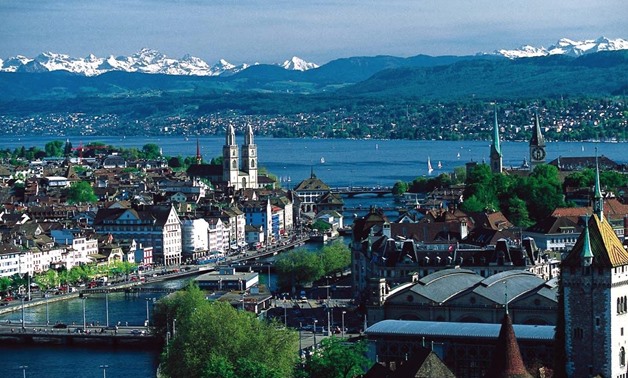 Zurich city - Wikimedia Commons 