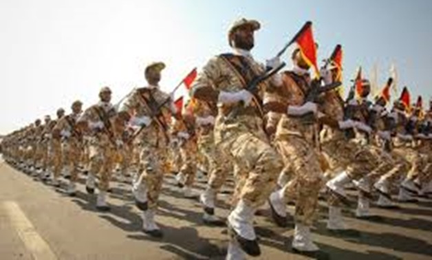 Members of the Iranian revolutionary guard march during a parade to commemorate the anniversary of the Iran-Iraq war (1980-88), in Tehran September 22, 2011- Reuters 
