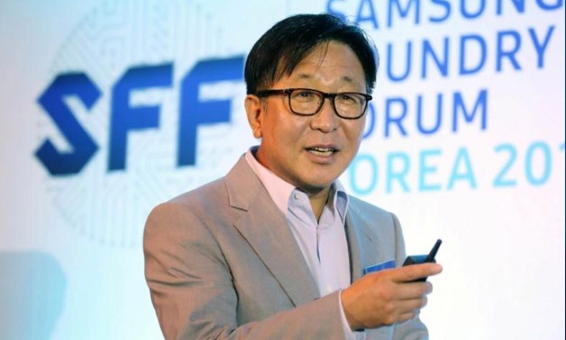 ES Jung, executive vice president and head of Samsung ElectronicsÕ foundry business speaks at a Samsung event in Seoul in July - Reuters