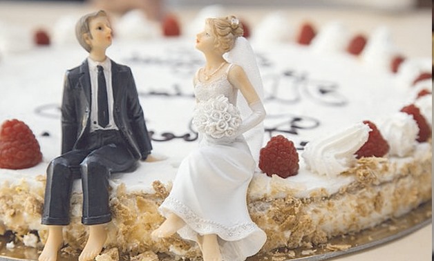   Wedding Cake Drink Food Groom Bride Marriage - Courtesy of PixCove