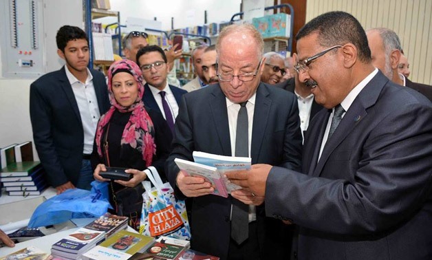 Culture Minister Helmy El Namnam in the book fair (Photo courtesy to Culture Ministry)