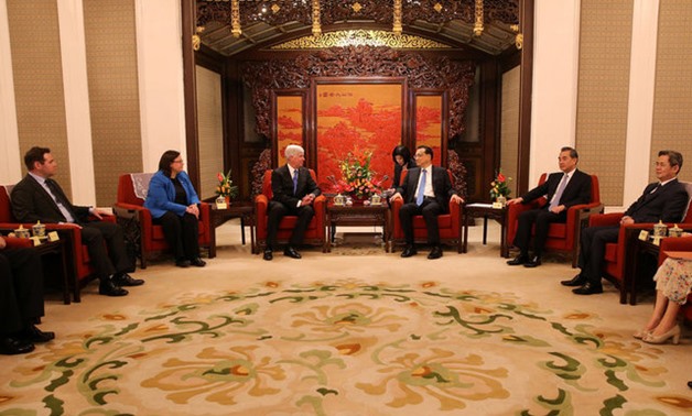 Michigan Governor Rick Snyder and Chinese Premier Li Keqiang hold a meeting at the Zhongnanhai Leadership Compound in Beijing, China, August 1, 2017. REUTERS/Wu Hong/Pool


