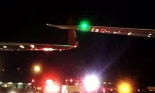 2 planes clip wings at Toronto airport, no injuries - Press photo