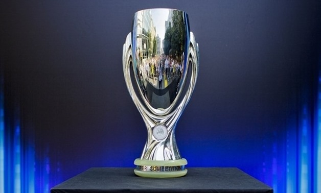 UEFA Super Cup Trophy – Sofa score 
