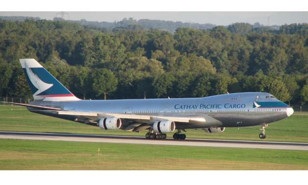 Cathay Pacific Airways Cargo B-HIH LANDING  - Via Wikimedia