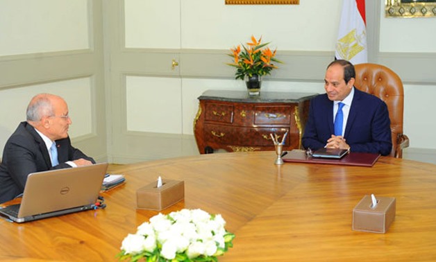 President Abd al Fattah al Sisi during his meeting with Minister Mohamed Saeed al Assar - press photo