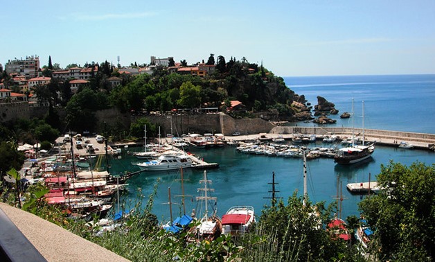 Antalya marina - wikimedia commons_ Hasan.unal