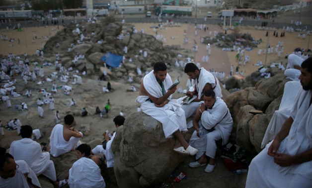 Muslim pilgrims gather on Mount Mercy on the plains of Arafat during the annual haj pilgrimage, outside the holy city of Mecca, Saudi Arabia August 31, 2017. REUTERS