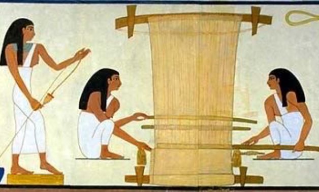 Ancient Egyptians weaving - Place Textiles