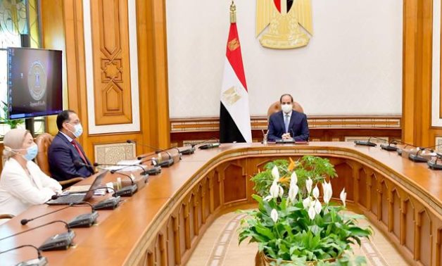 File- President Sisi meets with Prime Minister Mustafa Madbouli, Environment Minister Yasmine Fouad, and Local Development Minister Mahmoud Shaarawy- press photo