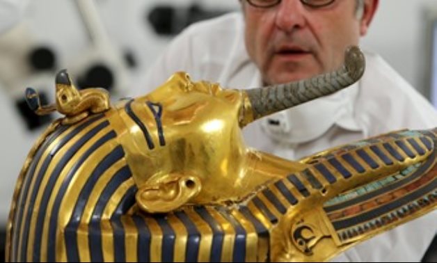 File : King Tutankhamun golden mask.