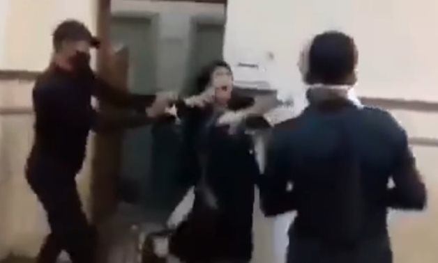 A video showing an altercation between a police officer and a prosecutor at the country’s Administrative Prosecution Authority in a court in the capital Cairo - Screenshot