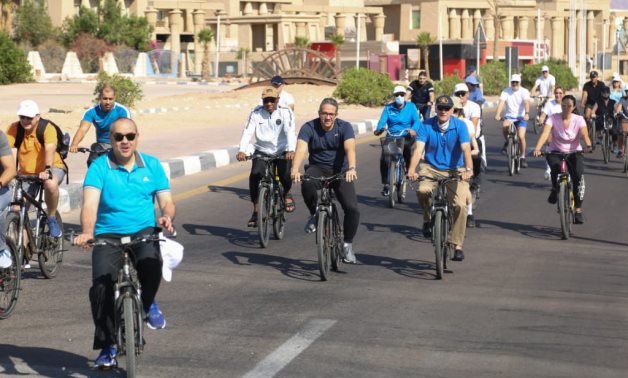 Egyptian Ministers and 30 ambassadors take part in bike marathon in Sharm El Sheikh to celebrate World Tourism Day- press photo