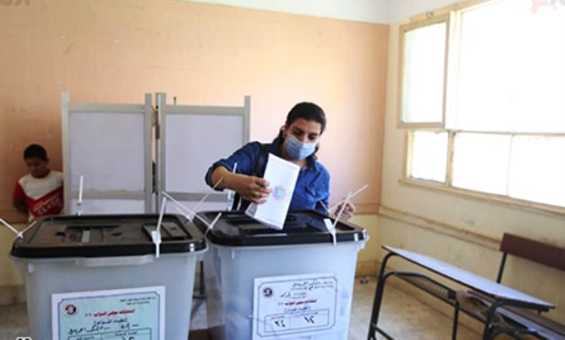 Egyptians resume voting in parliamentary elections for second day