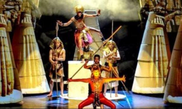 "Akhenaten's Dust of Light" play - ET