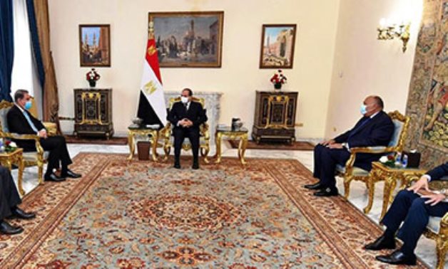 Sisi’s meeting with Minister of Foreign Affairs of Pakistan Makhdoom Shah Mahmood Qureshi, in the presence of Egypt’s Minister of Foreign Affairs Sameh Shoukry.
