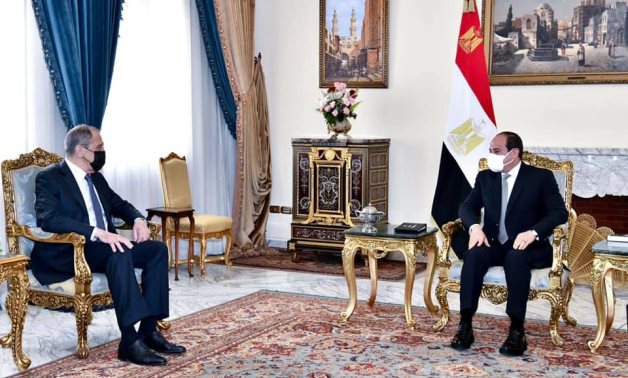 Russian Foreign Minister Sergey Lavrov meets with President Abdel Fattah El-Sisi on Monday in Cairo (Presidency)
