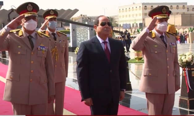 Sisi lays a wreath of flowers at Unknown Soldier Memorial on April 25, 2021 - Youtube still
