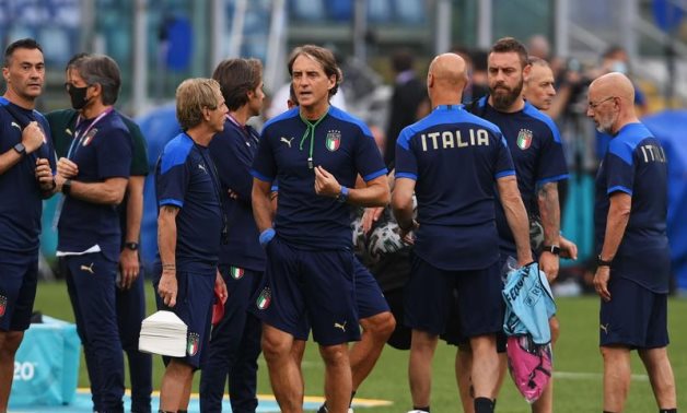  Italy's coach Roberto Mancini during training Pool via REUTERS/Mike Hewitt