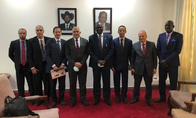 Egyptian Irrigation Minister Mohamed Abdel Aati holds a meeting with First Vice President of South Sudan Riek Machar and South Sudan’s Irrigation Minister Manawa Peter. Egyptian Irrigation Ministry