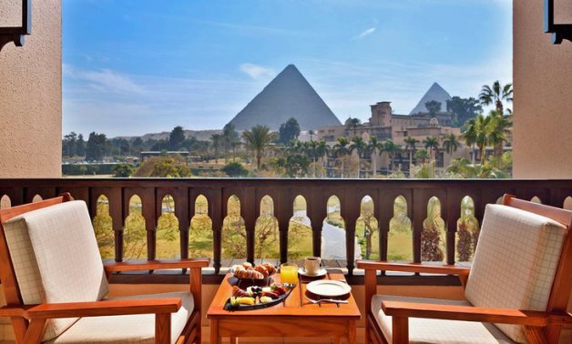 Magical view of Egypt's Great Pyramids from one of Cairo's top hotels - Planetwire