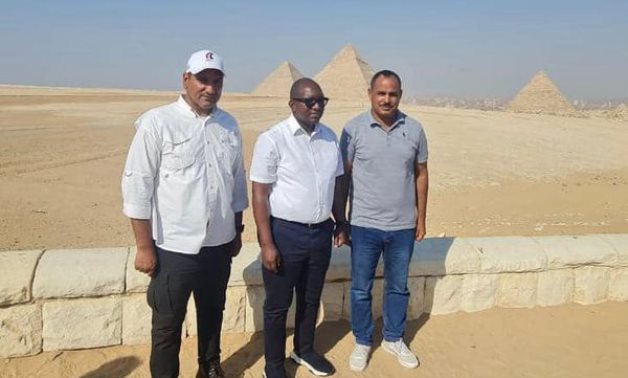 Congolese Prime Minister during visit to Great Giza Pyramids - Min. of Tourism & Antiquities