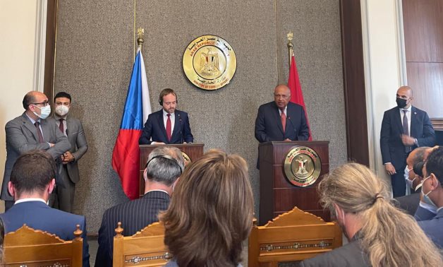 Egyptian Foreign Minister Sameh Shoukry and Czech counterpart, Jakub Kulhanek hold a press conference in Cairo. Egyptian foreign ministry