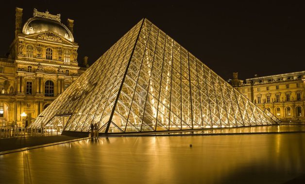 The Louvre Museum  - Smithsonian Magazine 