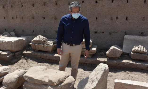 Enani during the visit to Esna Temple - Min. of Tourism & Antiquities