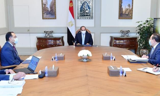 President Abdel Fattah El Sisi meets with Prime Minister Moustafa Madbouly, Minister of Petroleum and Mineral Resources Tarek El Molla,  Minister of Higher Education & Scientific Research Khaled Abdel Ghaffar.