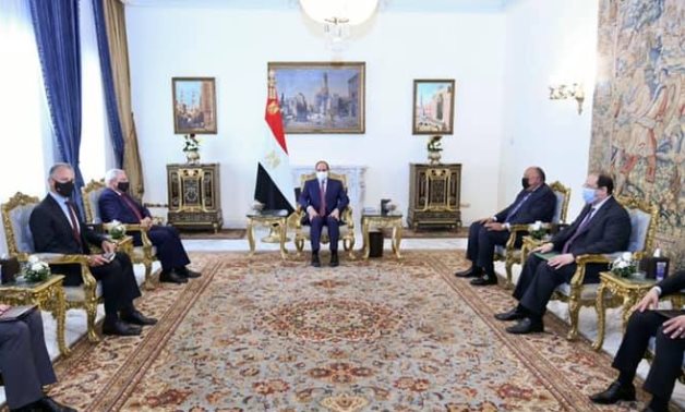 Egypt’s President Abdel Fattah El-Sisi receives US democrat Senator Robert Menendez – Presidency 