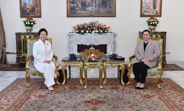 Egypt's First Lady Entissar Amer meets with her South Korean counterpart, Kim Jung-sook - Presidency