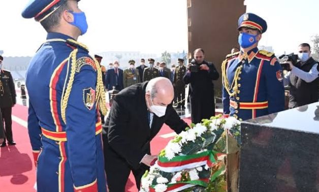Algeria’s Tebboune lays wreath at Sadat’s grave in Egypt visit - press photo