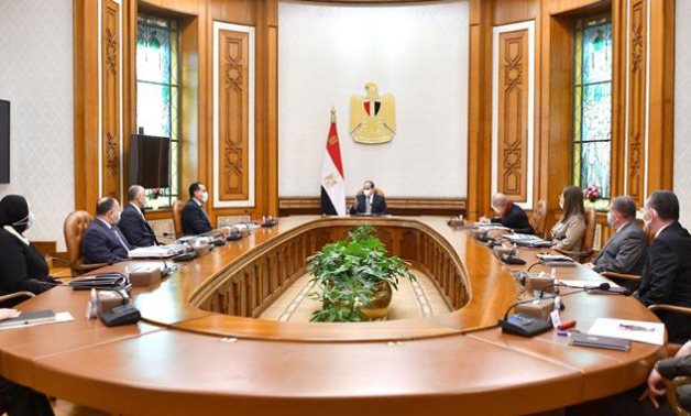 President Abdel Fattah El Sisi meets with Prime Minister, Number of Ministers and Officials on Sunday - press photo