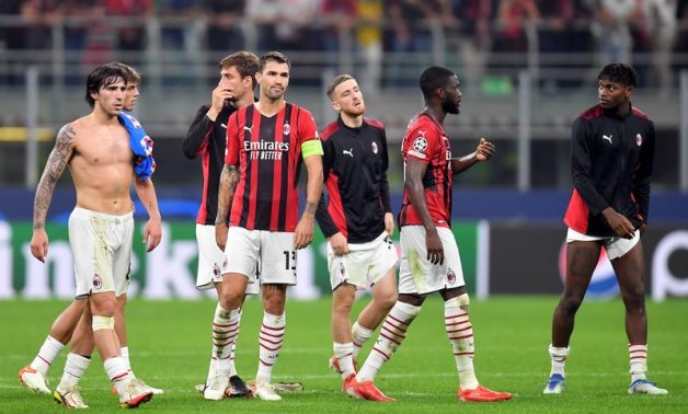  AC Milan players looks dejected after the match REUTERS/Daniele Mascolo/File photo