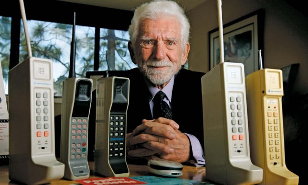 1973 - American inventor Martin Cooper makes the first phone call in history via a mobile phone - Brittanica 