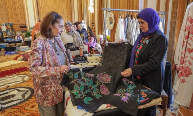 9th exhibition of heritage crafts held to encourage diplomats to buy Egyptian products