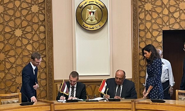 Egyptian Foreign Minister Sameh Shoukry, his Latvian counterpart Edgars Rinkēvičs signed, Sunday, an agreement on amendments to the Agreement on Co-operation in the field of Education and Science- press photo