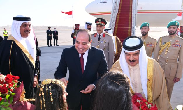 Bahrain’s King Hamad bin Isa Al Khalifa receives Egypt’s President Abdel Fattah El-Sisi in Manama. Egyptian Presidency