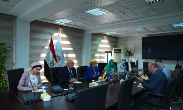 Side of the meeting of Environment Minister Yasmine Fouad and outgoing Australian Ambassador to Cairo, Mr. Glenn Miles - Photo via Environment Ministry