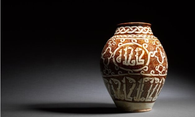 Egyptian pottery vessel fetches £693,000 at Sotheby’s - social media