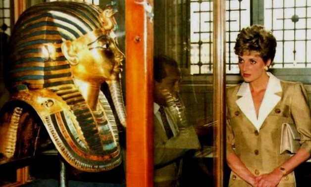 Princess Diana fascinated by the Egyptian artifacts - social media