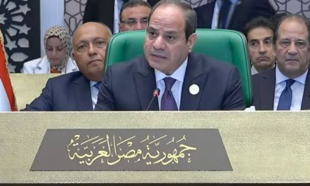 Sisi at the 2022 Arab League summit