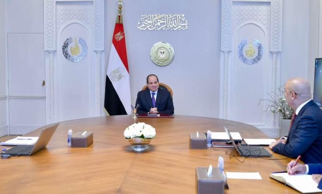 Meeting of President Abdel Fatah al-Sisi and Minister of Housing Assem al-Gazar on December 25, 2022. Press Photo 