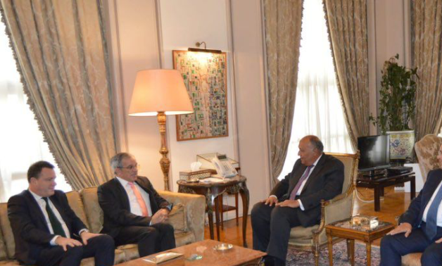 Egyptian Foreign Minister Sameh Shoukry received a delegation from the European Parliament, headed by lawmaker Thierry Mariani, on Saturday.